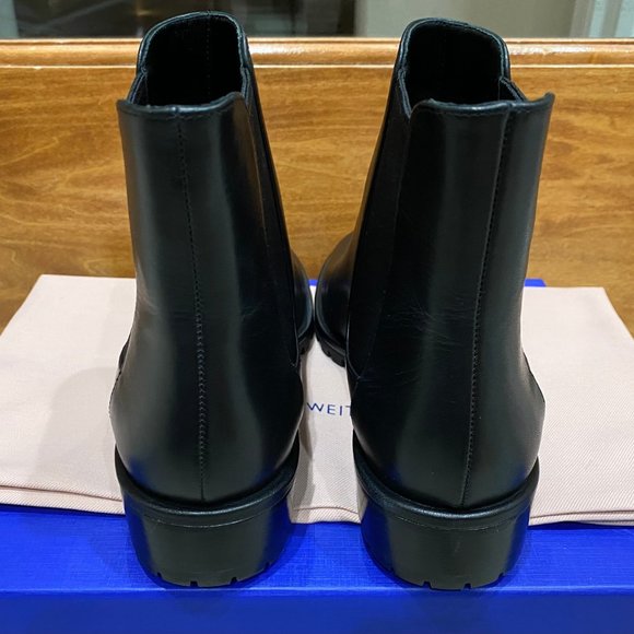Brand New Stuart Weitzman Laine Black Chelsea Booties US Women's sz 8 B / 38 - Picture 3 of 10